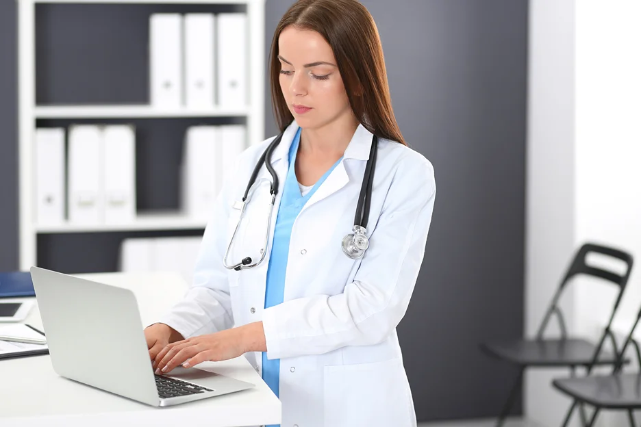 medical doctor in med spa documents patients health records in emr 