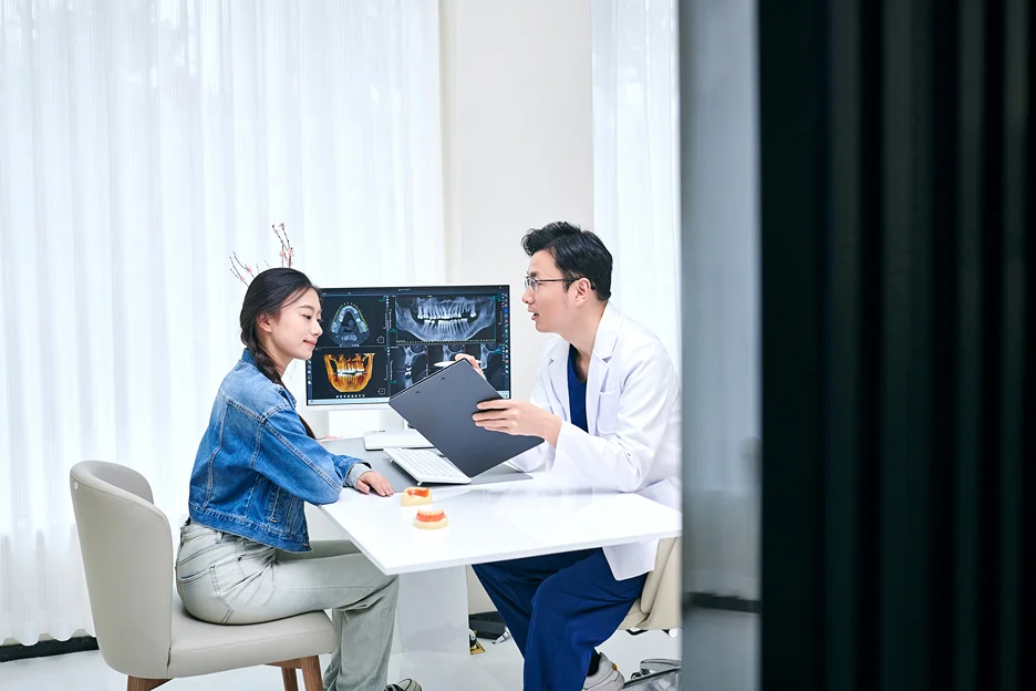 Doctor and Patient Consult